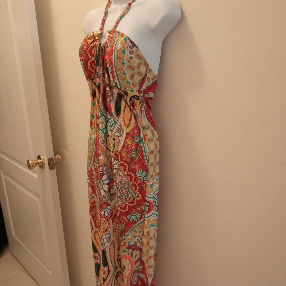 NWTπFREE GIFT INCLUDEDπMaxi, Push-Up Pads Bra, Stretchable Strap Halter Neck - Picture 6 of 12